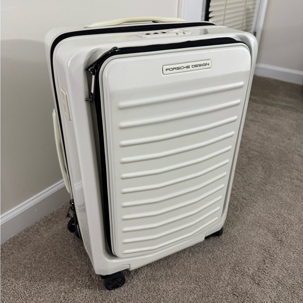 Porsche Design White Luggage - Picture 4 of 14